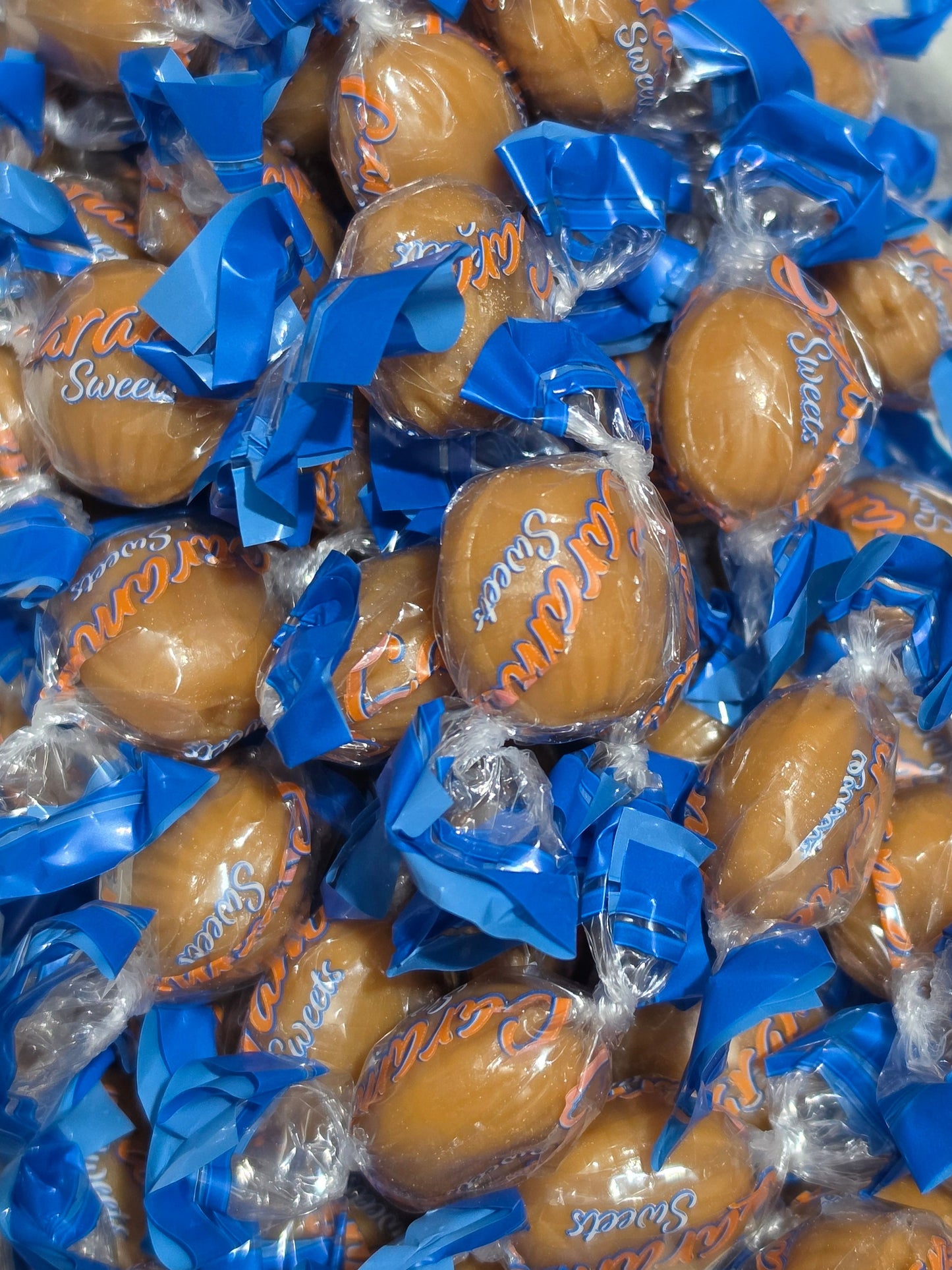 Bonbons fourrés avec 20 % de crème de lait (piece)